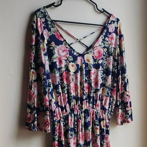 Gilli Floral Culotte Dress Size Large - Picture 14 of 16